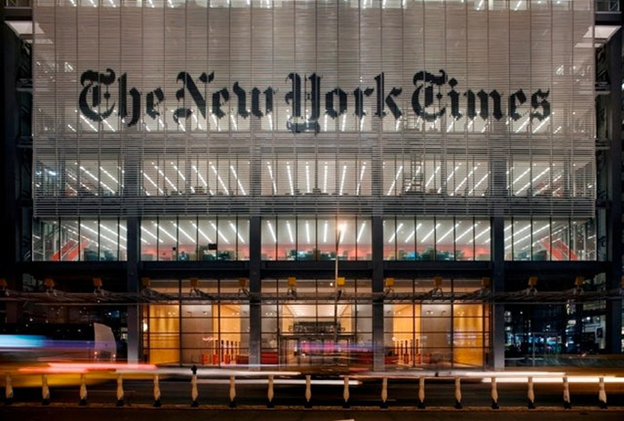 Living in a Glass House: The New York Times On Tech